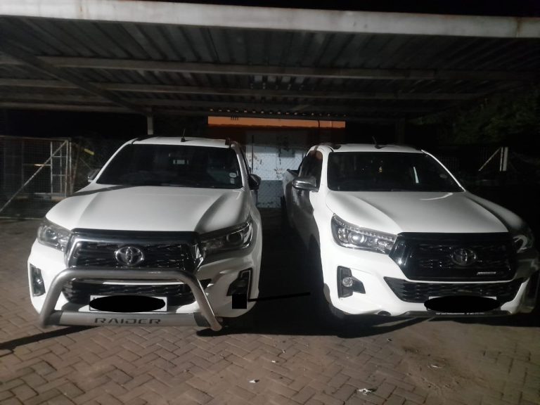 Police intercept stolen bakkies at KNP